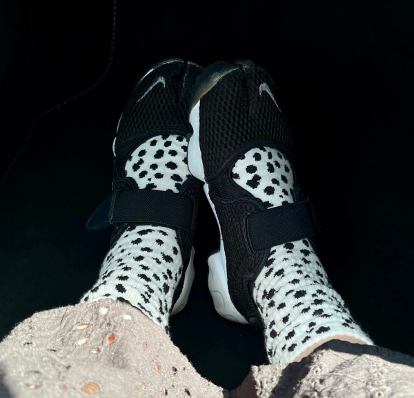 Nike air rift socks best sale