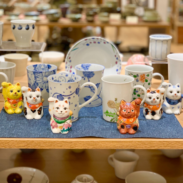 【海外 正規品】 色絵を味わう。マグカップLと招き猫 | ショップブログ | 日吉 工芸品